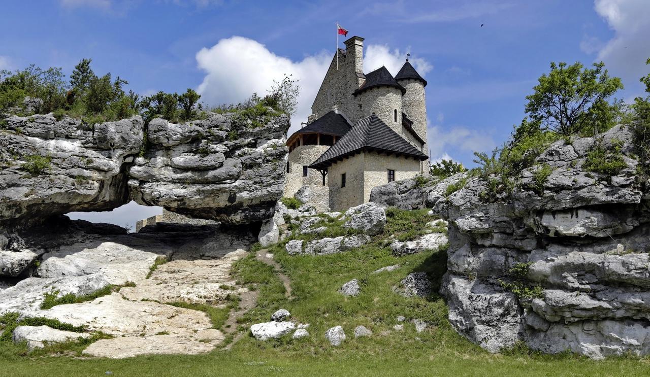 Hotel Zamek Bobolice Niegowa ภายนอก รูปภาพ